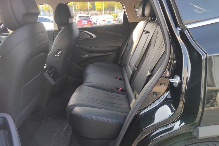 星途凌云 2025款 400T 四驱国际版中控内饰21