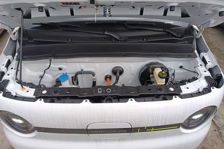 吉利银河 熊猫 2025款 210km 元气熊机舱底盘24