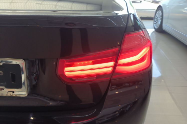 宝马3系 2016款 316Li 时尚型车身外观6006