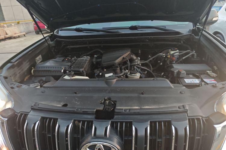 丰田 普拉多 2016款 2.7L 自动标准版局部细节24