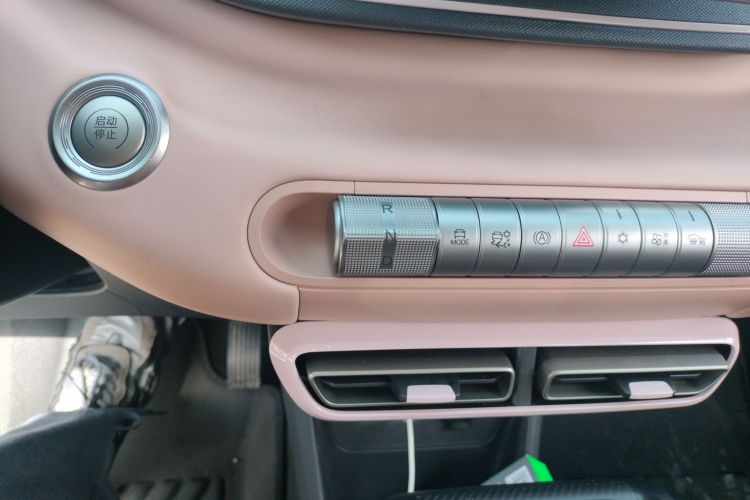 比亚迪 海鸥 2025款 305km 活力版中控内饰18