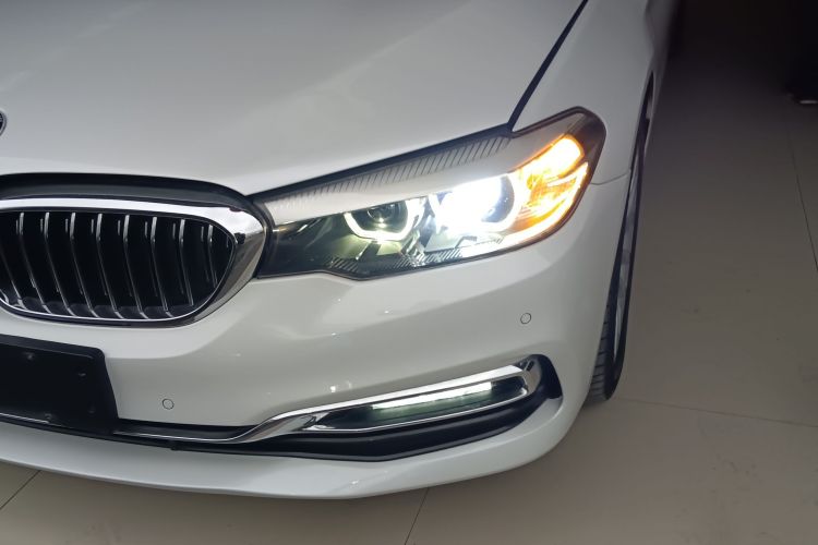 宝马5系 2019款 525Li 豪华套装局部细节36