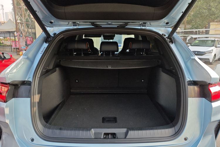 比亚迪 宋PLUS新能源 2023款 冠军版 DM-i 110KM 旗舰PLUS局部细节23