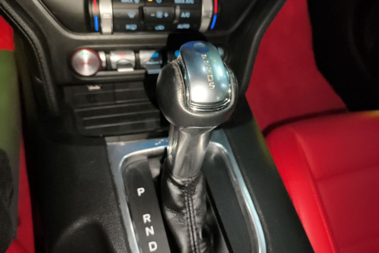 福特Mustang（平行进口） 中控内饰18