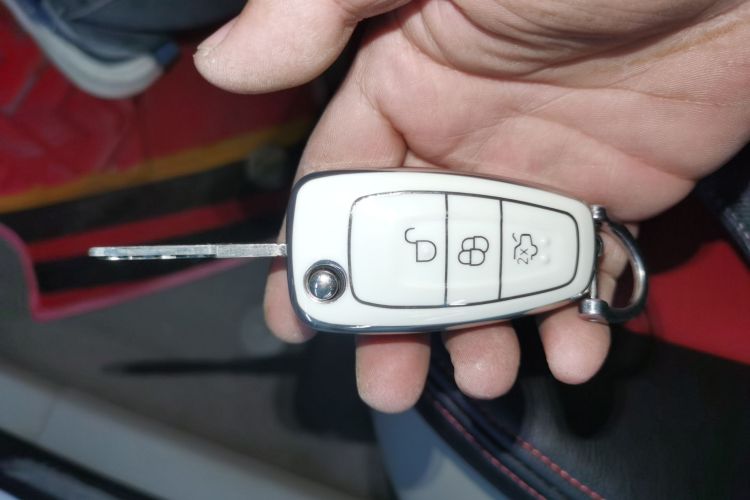 福特 福克斯 2017款 三厢 1.6L 自动舒适型智行版中控内饰11