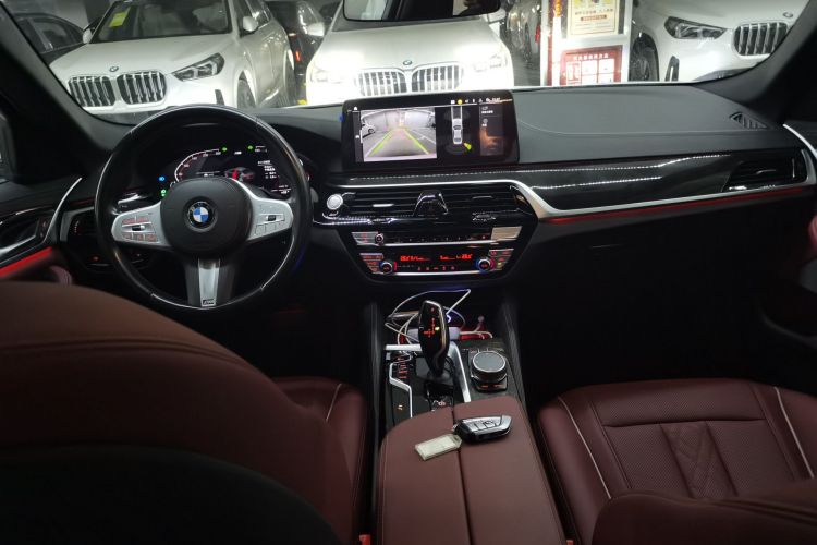 宝马5系 2022款 改款二 525Li M运动套装中控内饰12