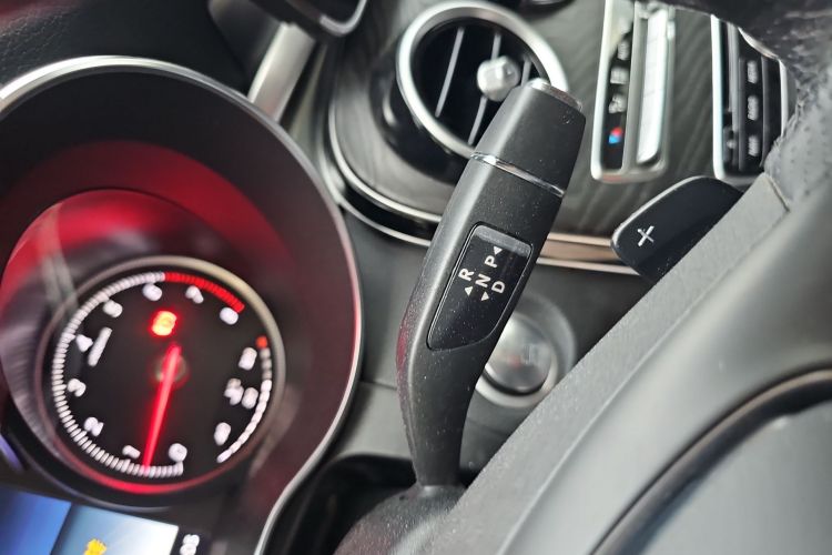 奔驰C级 2017款 改款 C 200 L 运动版局部细节18