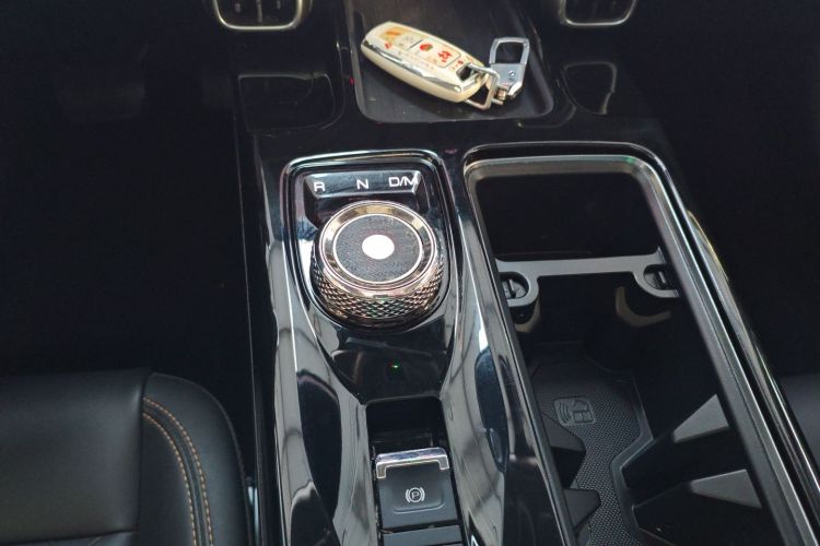 哈弗大狗 2021款 1.5T DCT两驱边牧版中控内饰18