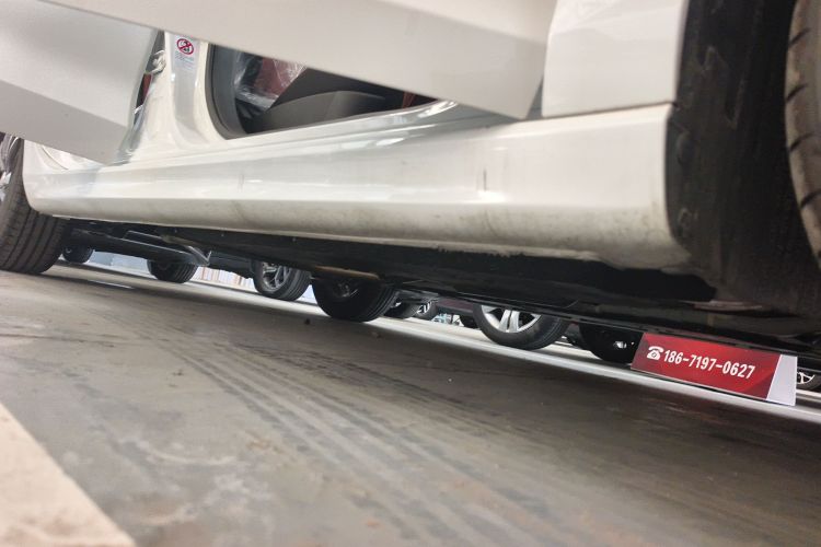 长安 逸动 2025款 PLUS 1.4T 双离合高能版局部细节9001