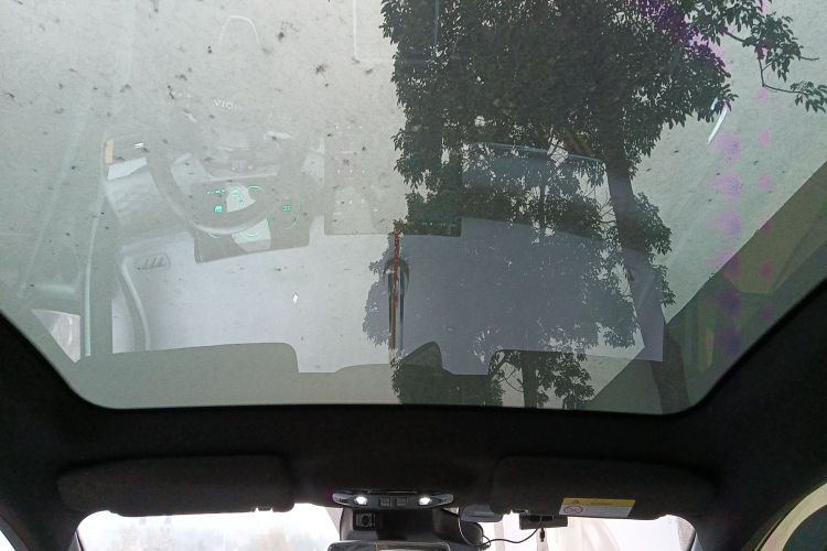 埃安 AION Y 2022款 70 科技版 磷酸铁锂中控内饰22