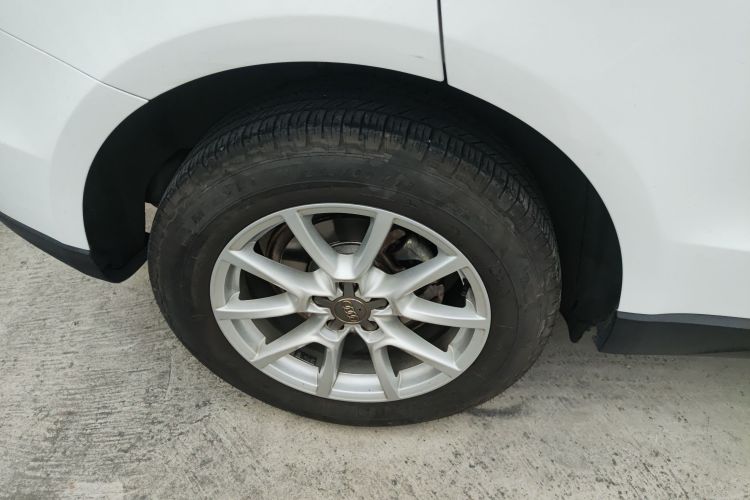 奥迪Q5 2016款 40 TFSI 进取型车身外观6003