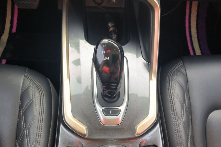 哈弗H6 2020款 2.0GDIT 自动铂金豪华版局部细节18