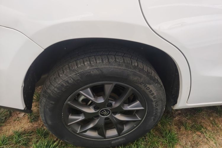 比亚迪 宋 2021款 经典版 1.5T 自动精英型车身外观6008