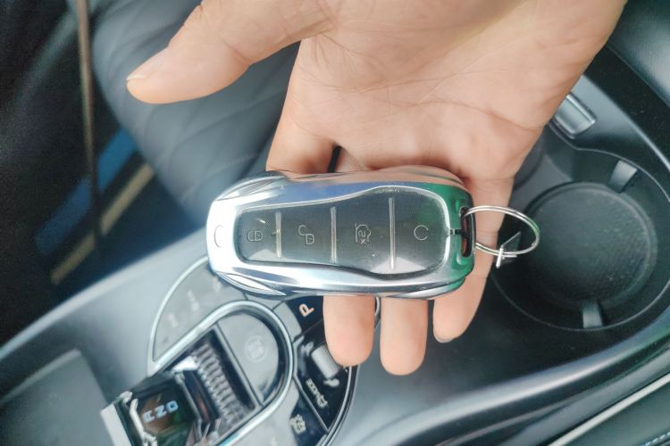 比亚迪 海豹 2023款 冠军版 700km 尊贵型中控内饰7001