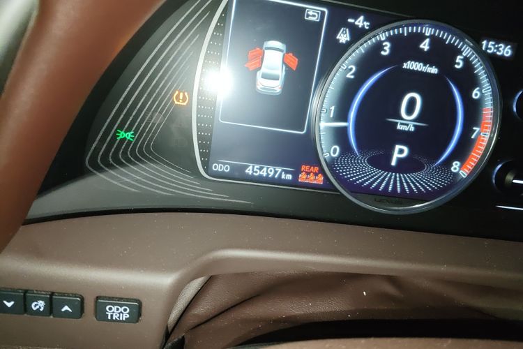 雷克萨斯ES 2018款 200 卓越版 国V中控内饰15