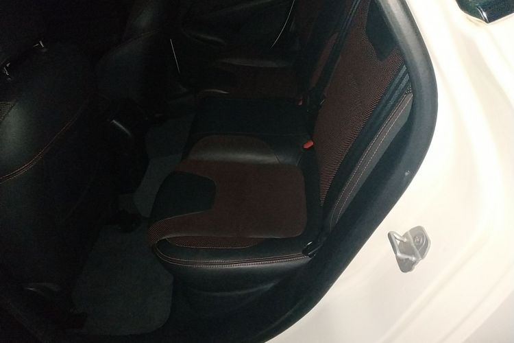 菲亚特 菲翔 2015款 1.4T 自动跃享版中控内饰21