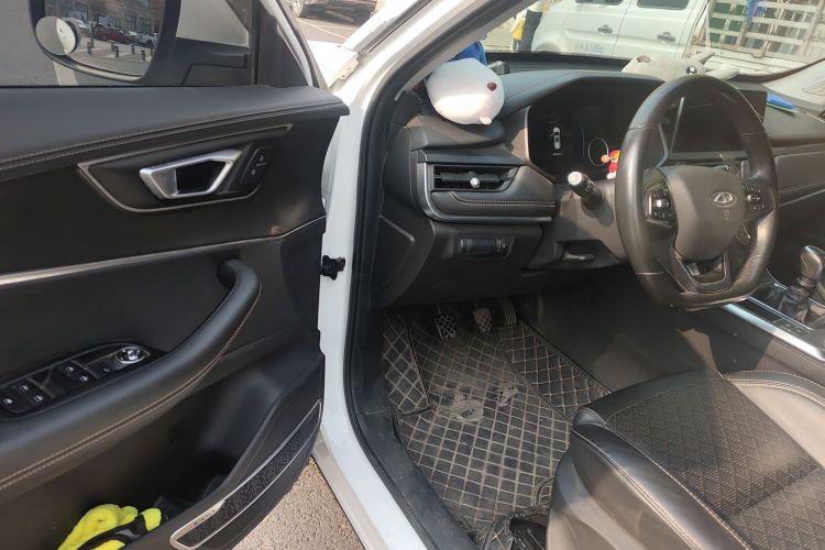 奇瑞 瑞虎8 2018款 1.5TCI 手动特供版 7座中控内饰20