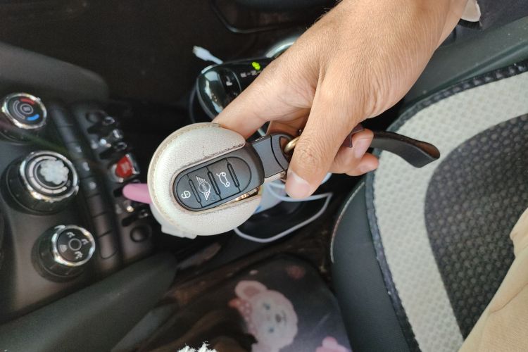 MINI 2021款 1.5T ONE PLUS中控内饰11