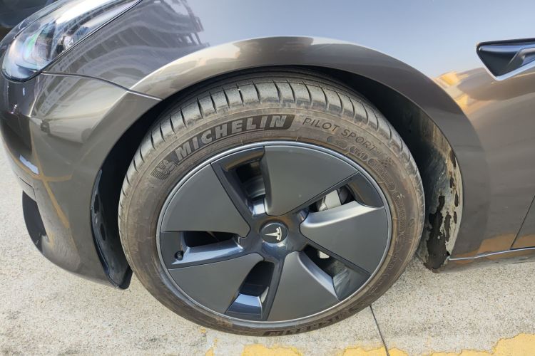 特斯拉 Model 3 2022款 后轮驱动版车身外观6007