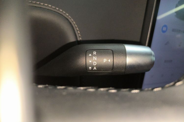 理想汽车 理想L7 2023款 Air中控内饰18