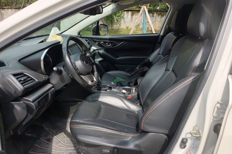 斯巴鲁XV 2019款 2.0i 全驱豪华版EyeSight 国V中控内饰19