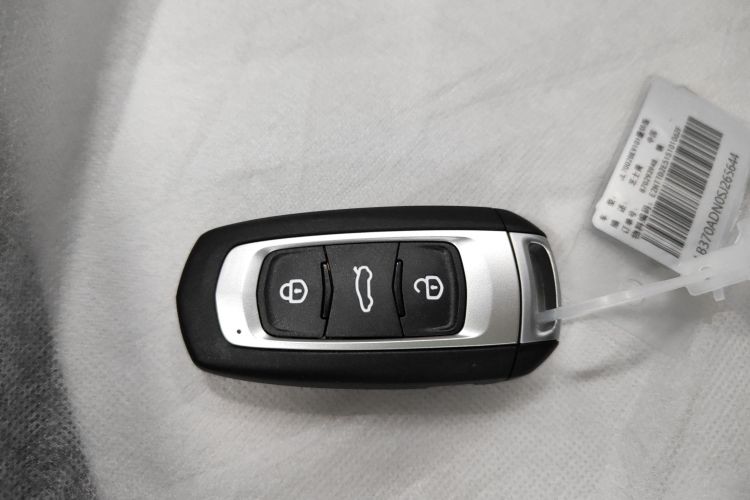 吉利银河 熊猫 2025款 210km 元气熊中控内饰11