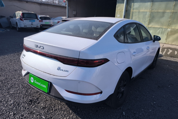 比亚迪 秦PLUS 2025款 DM-i 智驾版 55KM领先型车身外观7