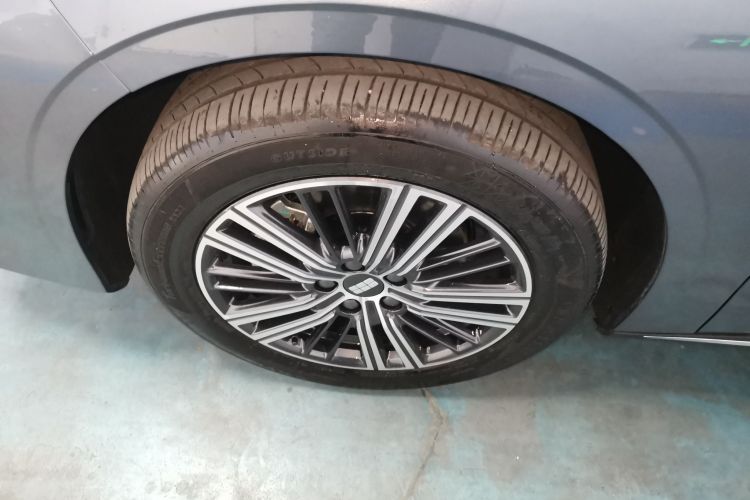 吉利银河 银河星耀6 2026款 125km探索+版车身外观6007