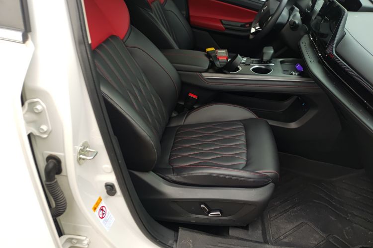 长安CS55PLUS 2022款 第二代 1.5T DCT领航型局部细节41