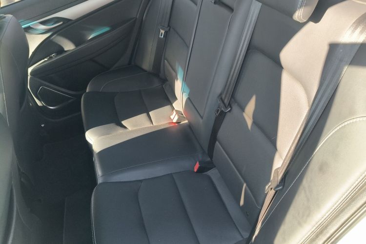 吉利汽车 帝豪 2018款 1.5L CVT向上互联版中控内饰21