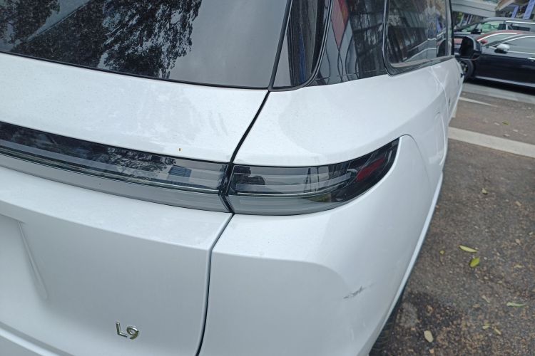 理想汽车 理想L9 2022款 Max车身外观9
