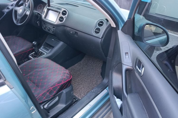 大众 途观 2015款 1.4TSI 手动两驱蓝驱版局部细节9005