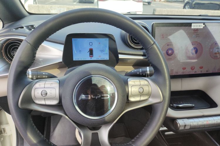 比亚迪 海豚 2021款 405km 时尚版中控内饰13