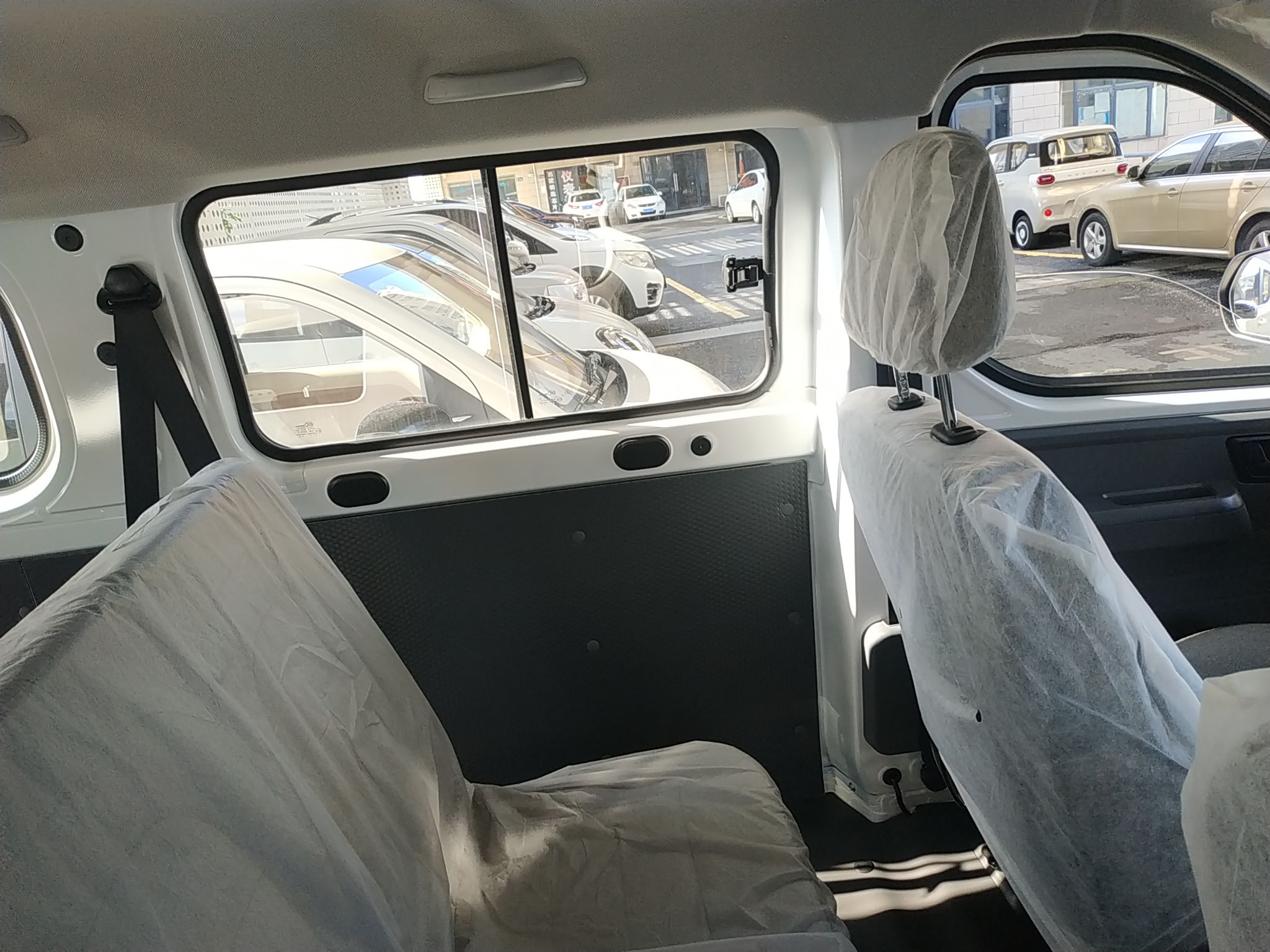 五菱汽车 五菱扬光 2024款 300KM 舒适型客车版 75kW