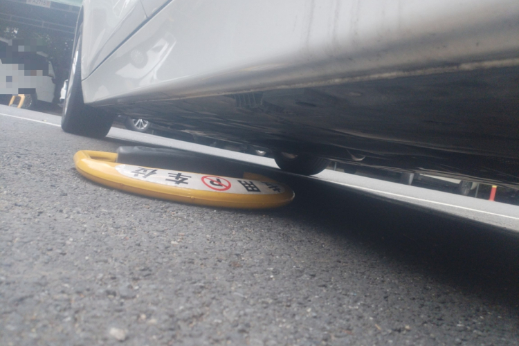 宝马3系 2017款 318i 时尚型局部细节9003