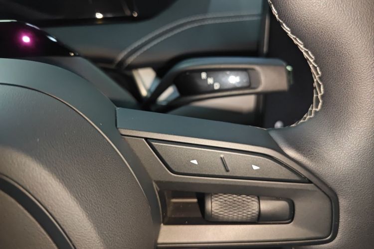 小米汽车 小米SU7 2024款 四驱超长续航高阶智驾Max版中控内饰18