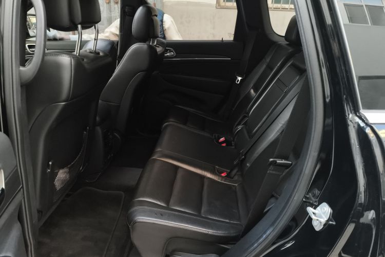 Jeep 大切诺基(进口) 2017款 3.0L 舒享导航版中控内饰21