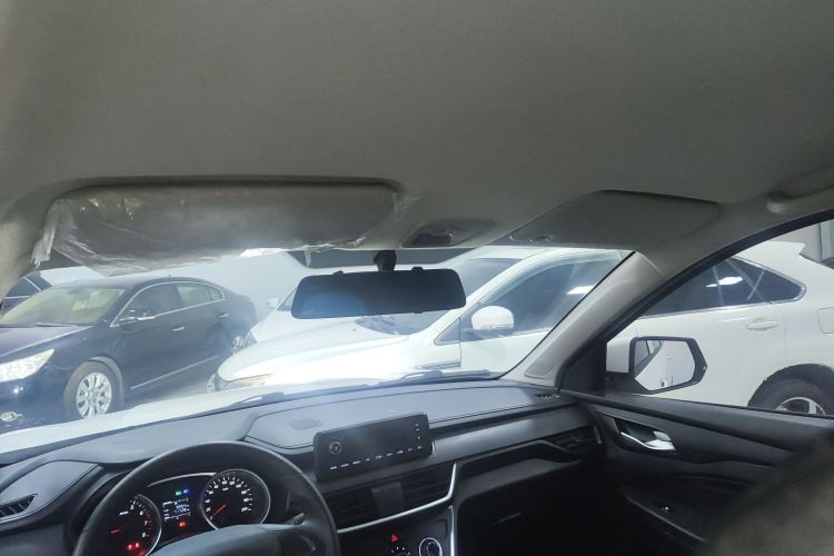 五菱汽车 五菱宏光S3 2018款 1.5L 手动标准型 国V中控内饰22