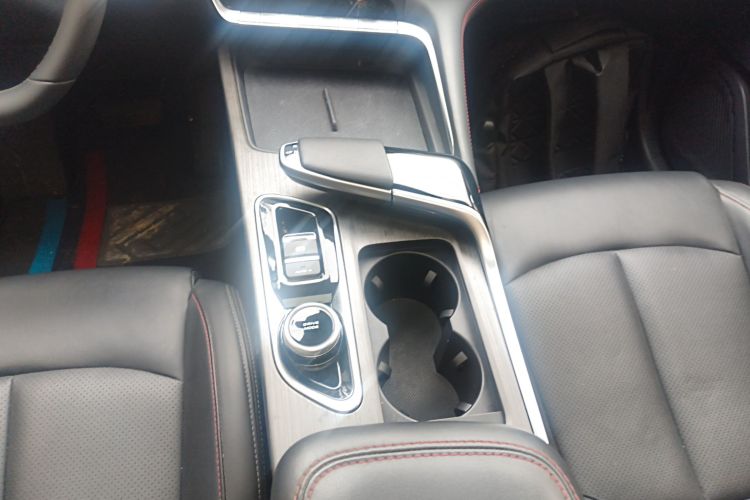 长安UNI-T 2021款 1.5T 卓越型局部细节18