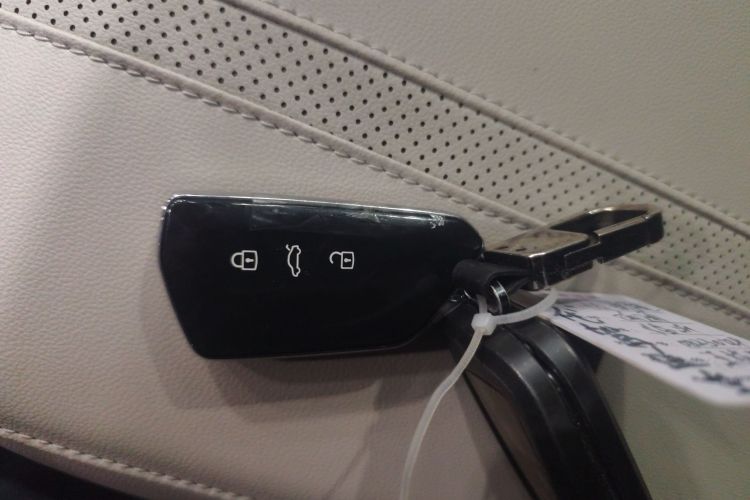 大众 揽境 2022款 380TSI 四驱豪华佳境版Pro 7座中控内饰11