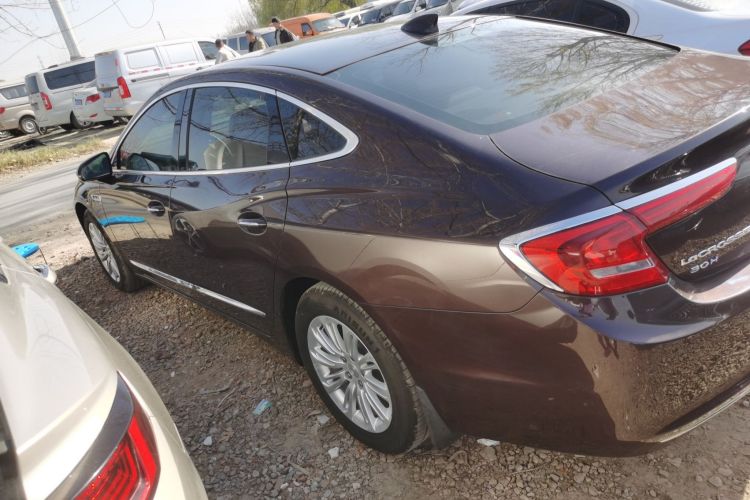 别克 君越 2018款 30H 精英型车身外观4