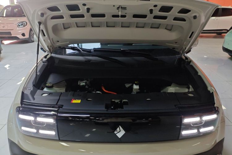 宝骏悦也Plus 2026款 301km旗舰版机舱底盘24