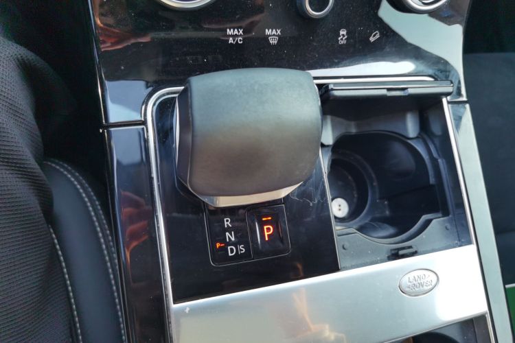 路虎 揽胜星脉 2022款 250PS中控内饰18