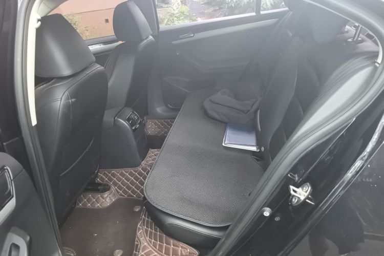 大众 速腾 2018款 1.6L 手动舒适型中控内饰21