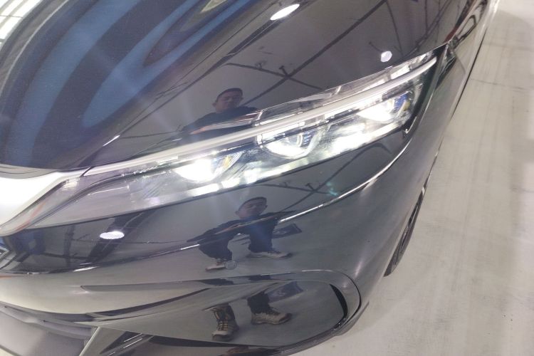 比亚迪 汉 2025款 DM-i 125KM尊贵型局部细节36