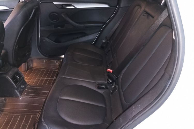 宝马X1 2018款 sDrive20Li 领先型中控内饰7004