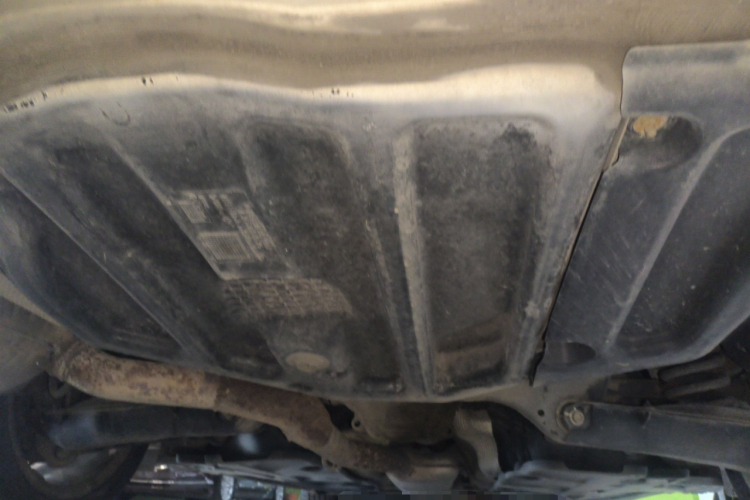 奔驰C级 2010款 C 200 CGI 时尚型局部细节9009