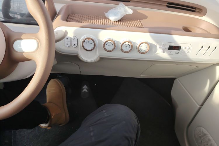 奔腾小马 2026款 222km 萌趣马 Plus中控内饰16