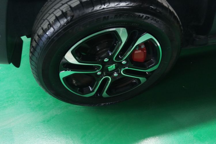 宝骏悦也 2023款 智尊版车身外观6007