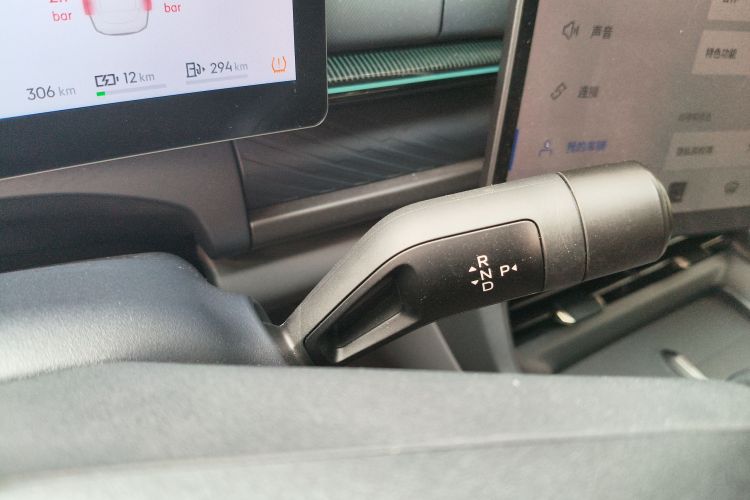 领克07 2024款 EM-P 126长续航 Ultra中控内饰18